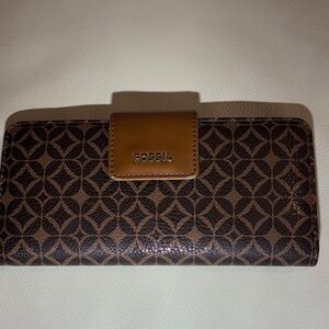 Fossil Tan and Brown Geometric Women's Wallet